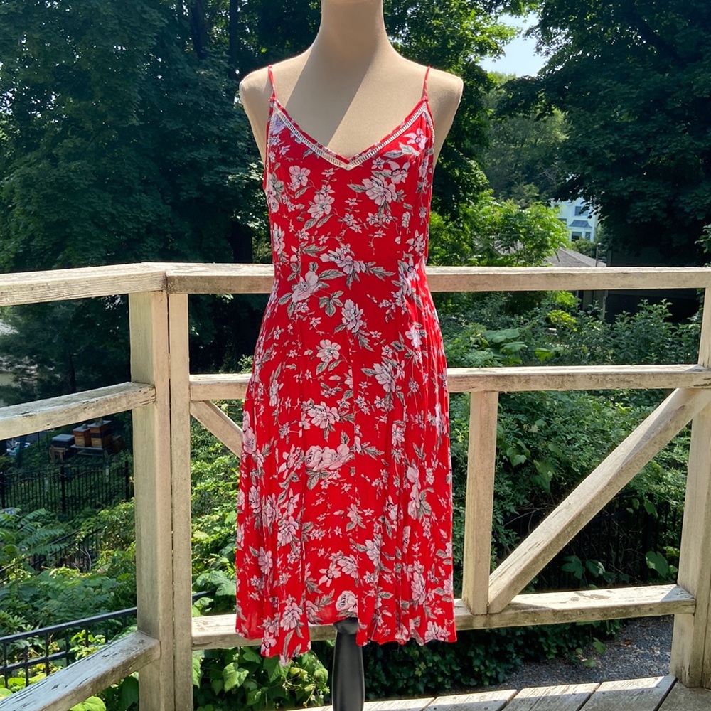 Lulu’s Esperanza Red Floral Print Midi Sundress Size M